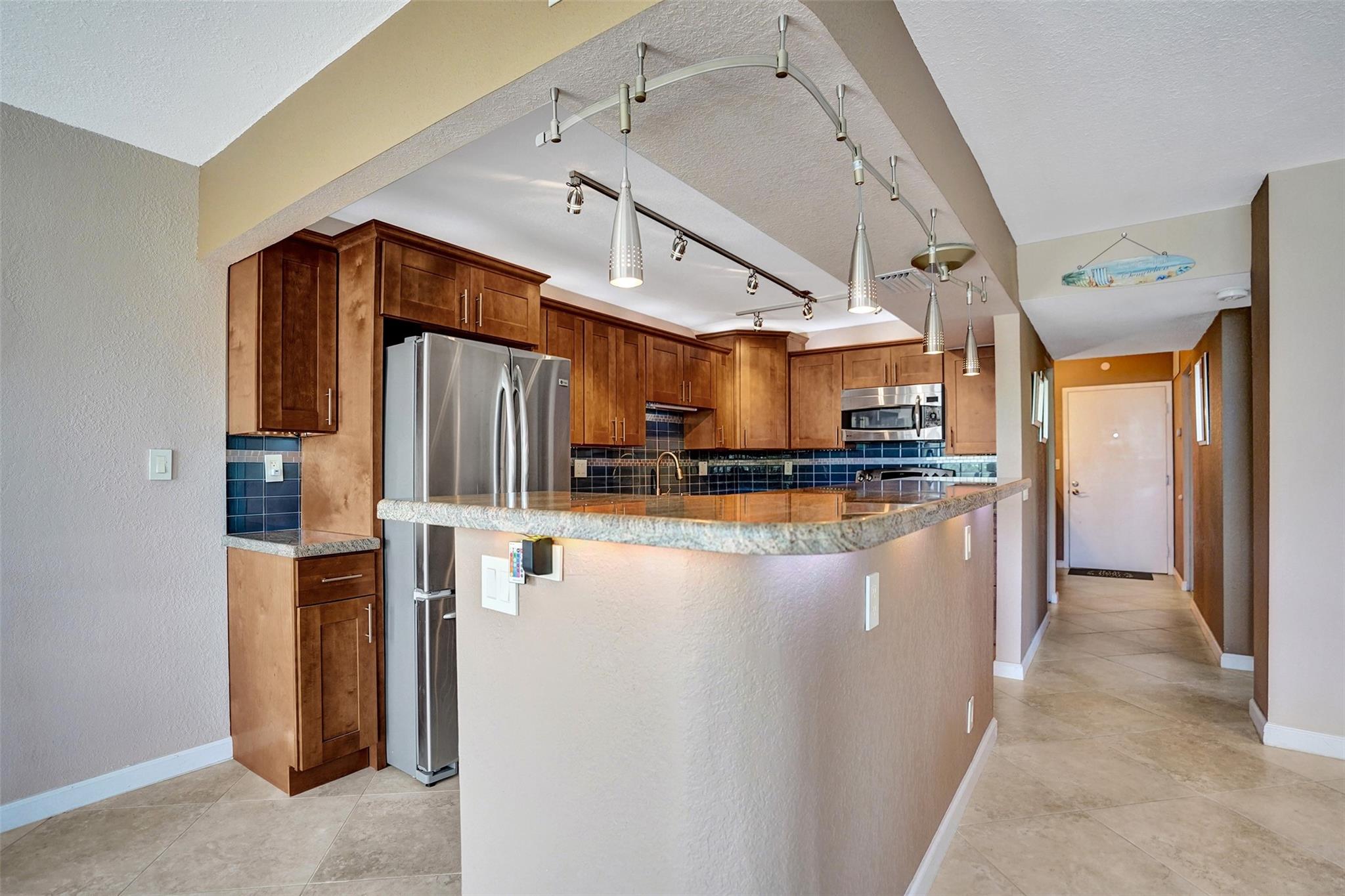 531 N Ocean Blvd 411