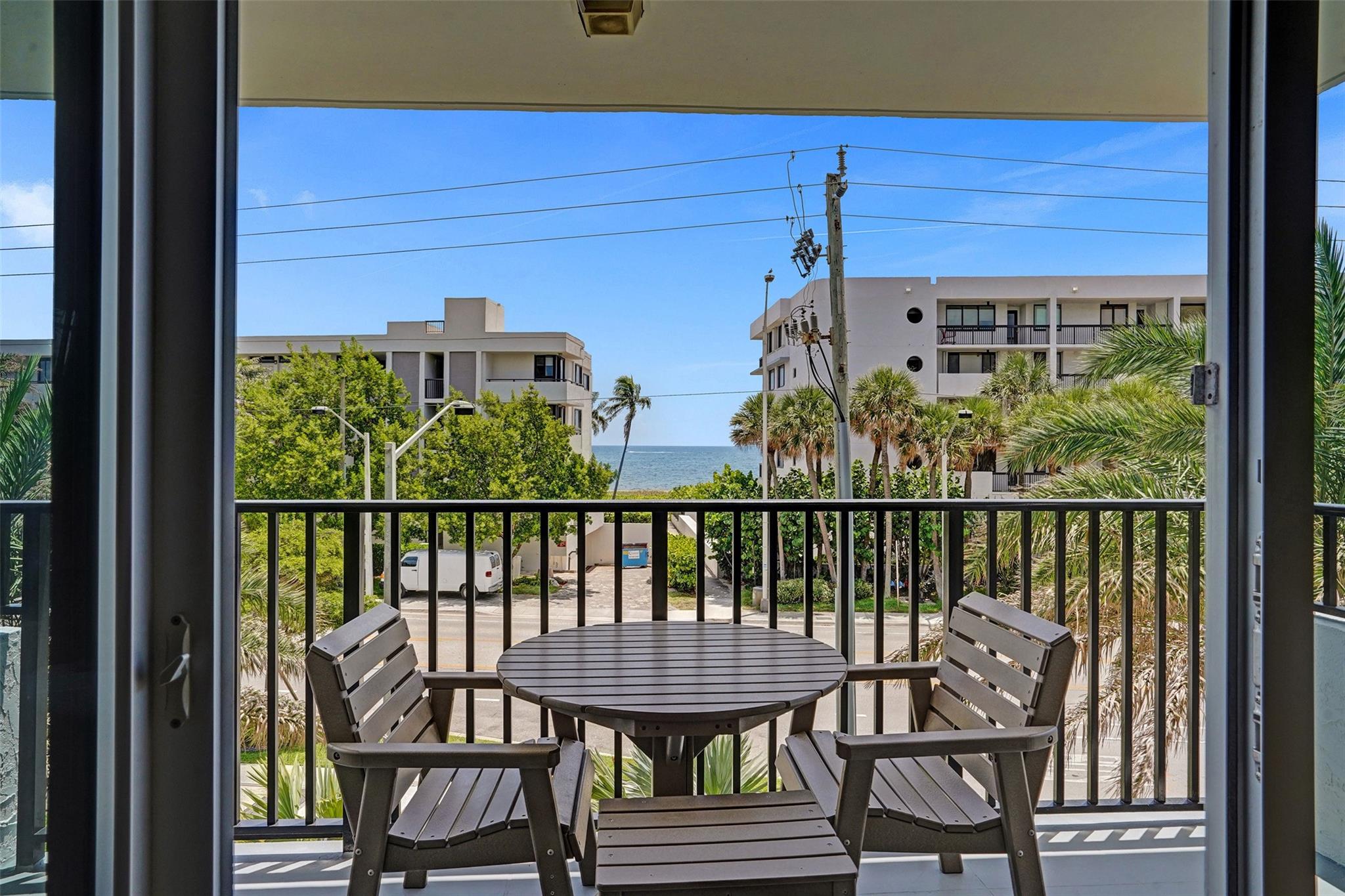 531 N Ocean Blvd 411