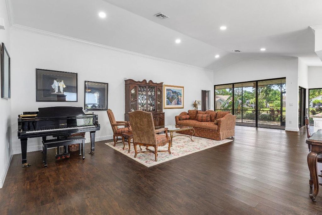 Photo of 11146 Highland Circle, Boca Raton, FL 33428 (MLS # R11109513)