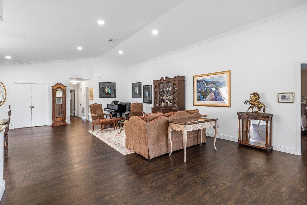 Photo of 11146 Highland Circle, Boca Raton, FL 33428 (MLS # R11109513)