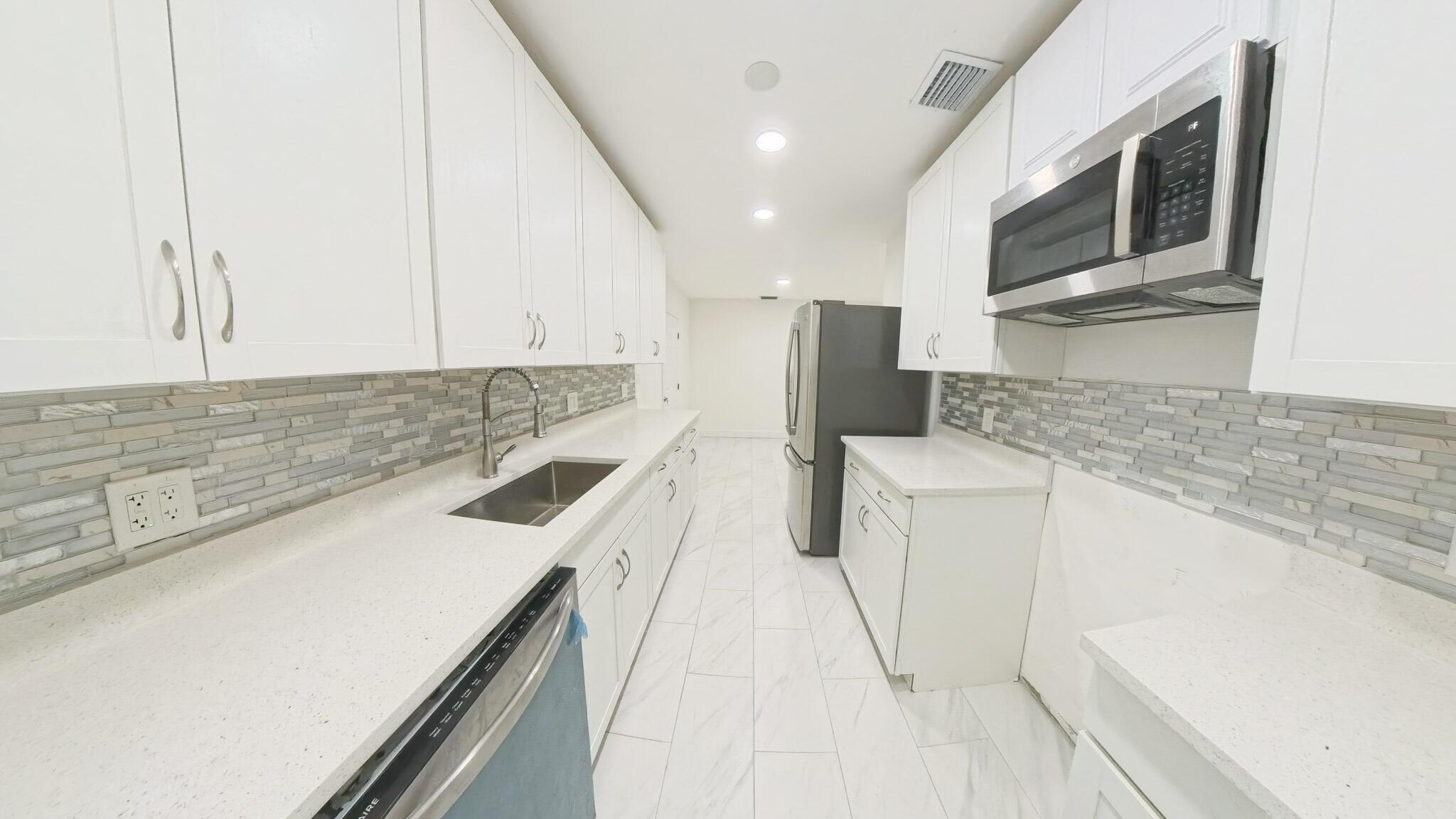 PALM SPRINGS VILLAGE 1 - Residential Lease