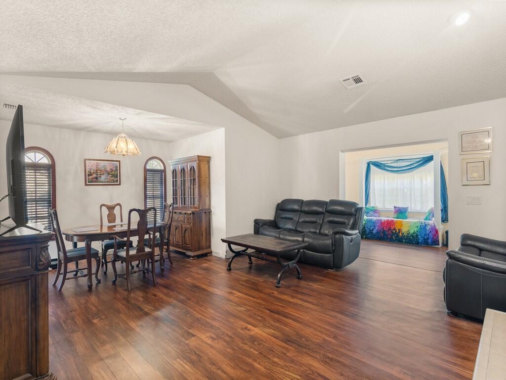 Kingslake - Residential