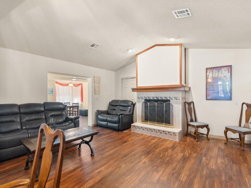 Kingslake - Residential