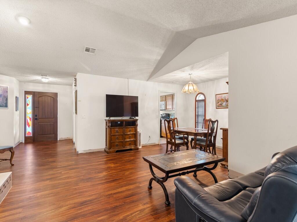 Kingslake - Residential