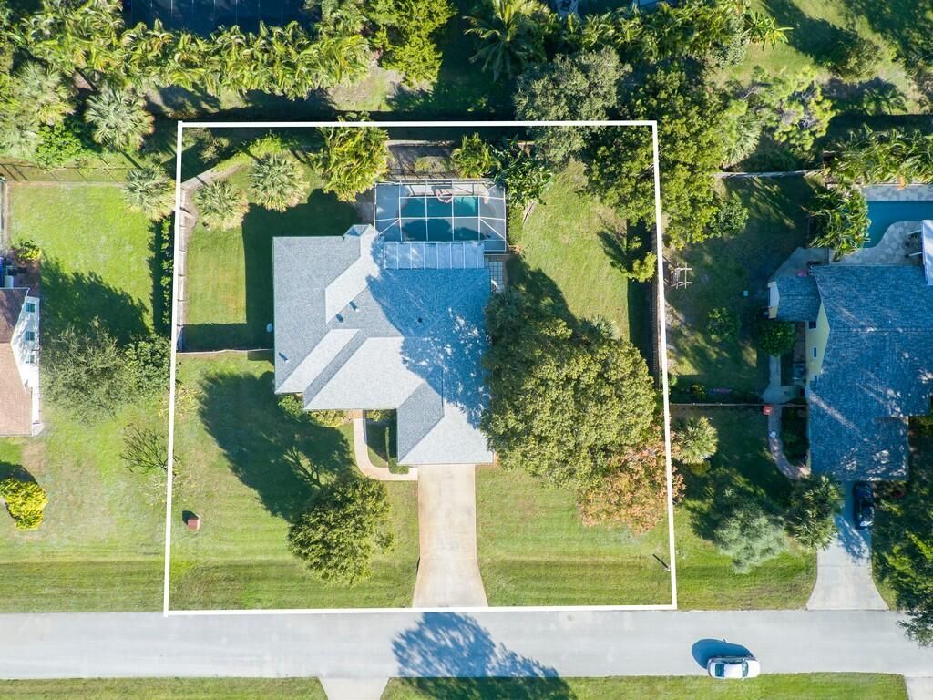 Photo of 6130 60th Court, Vero Beach, FL 32967 (MLS # R11144356)