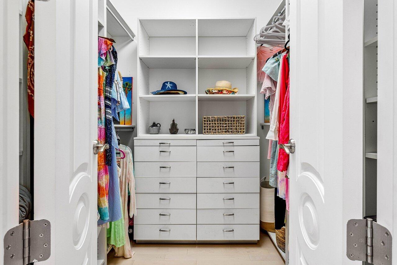 BERMUDA RUN - Residential