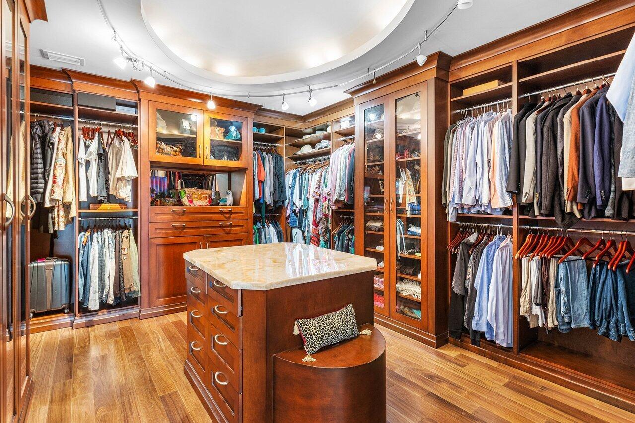 BERMUDA RUN - Residential