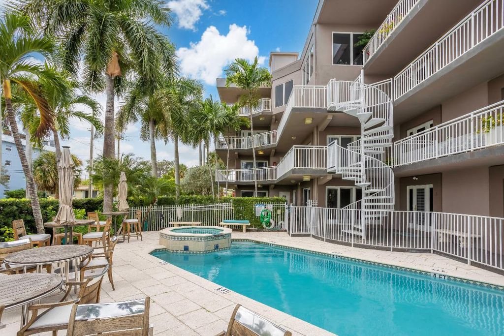 Photo of 129 S Golfview Road #2, Lake Worth Beach, FL 33460 (MLS # R11155613)