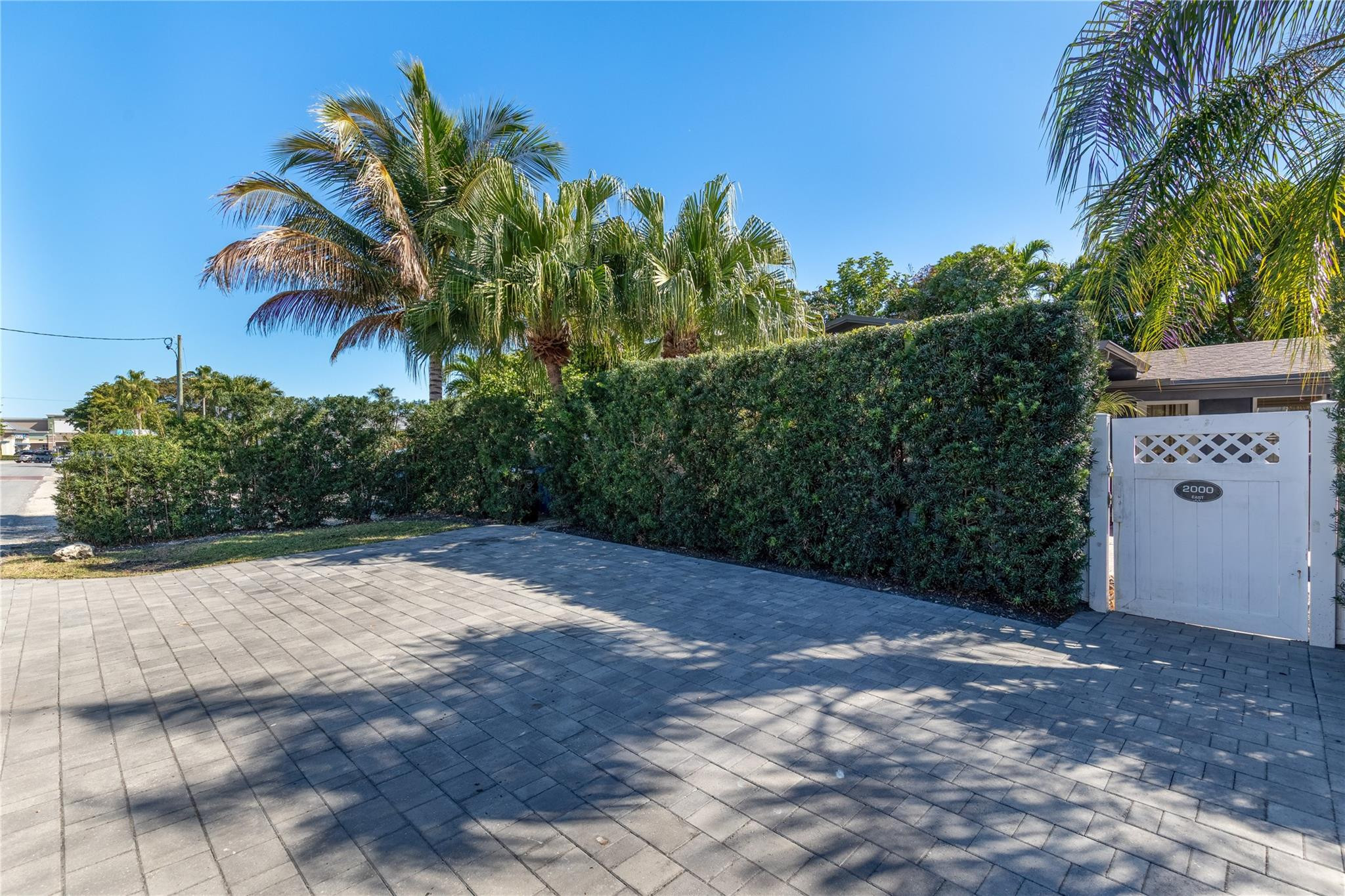 Lauder-Gate 26-48 B - Residential Income