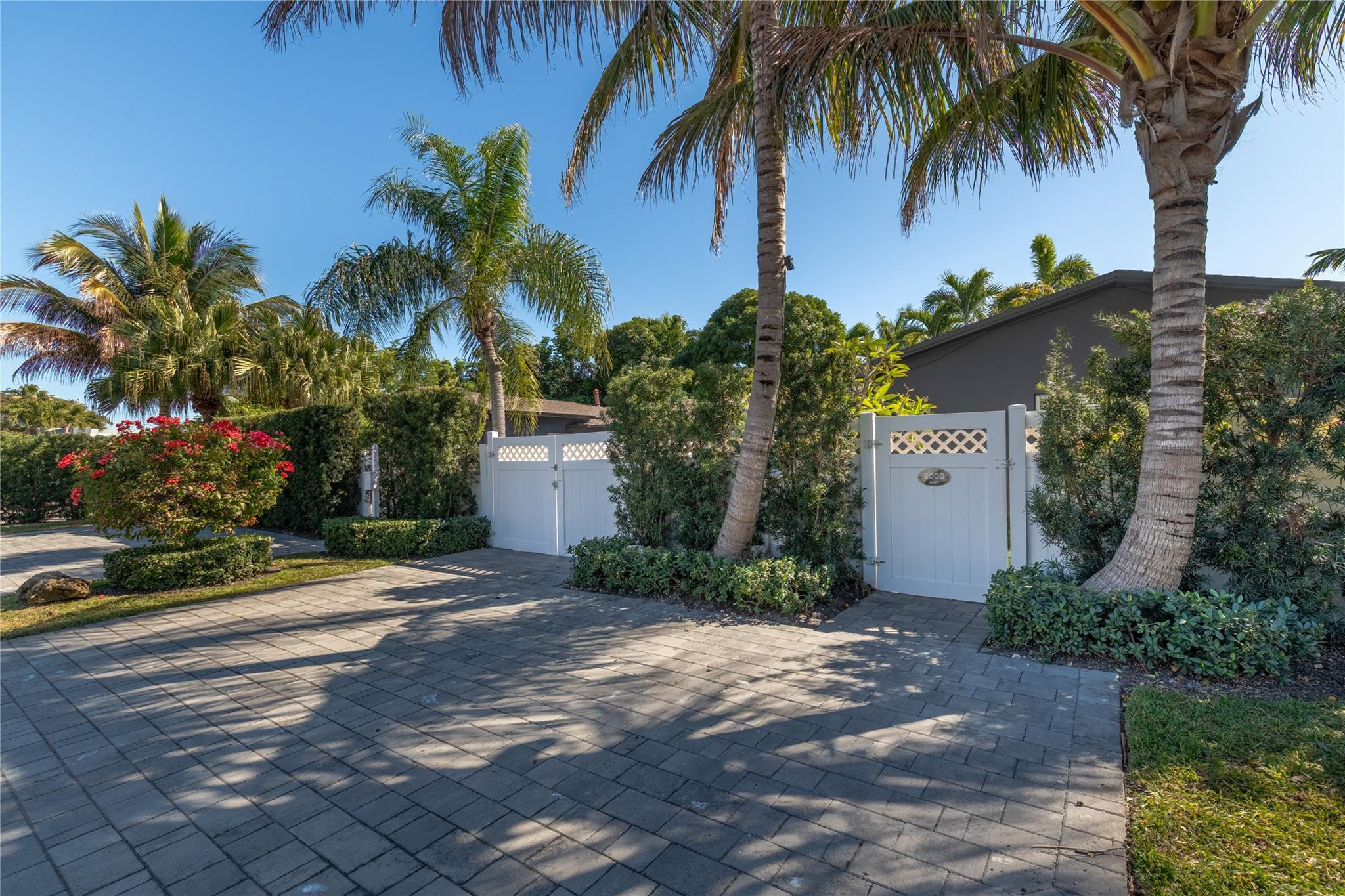 Lauder-Gate 26-48 B - Residential Income