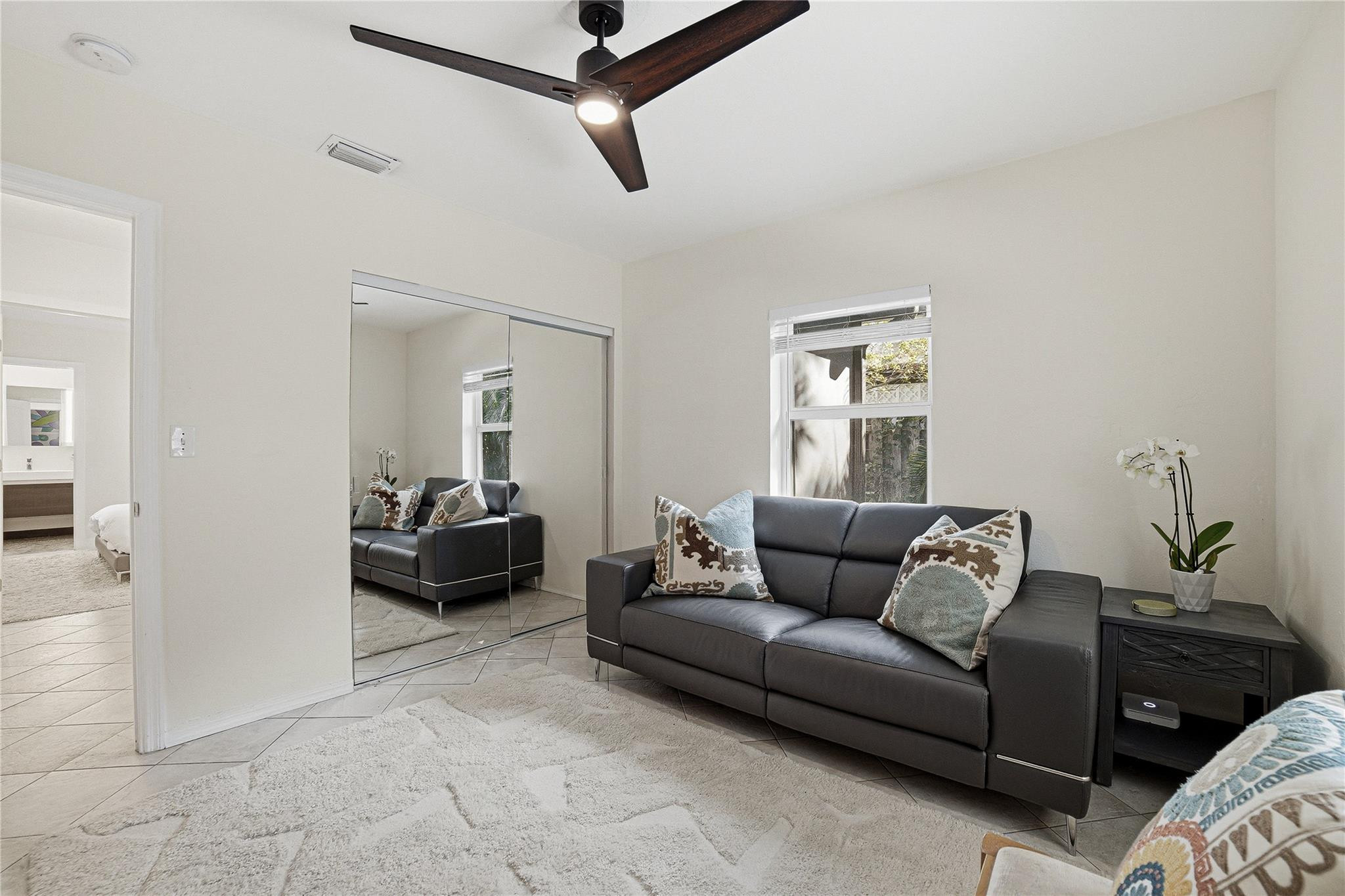 Lauder-Gate 26-48 B - Residential Income