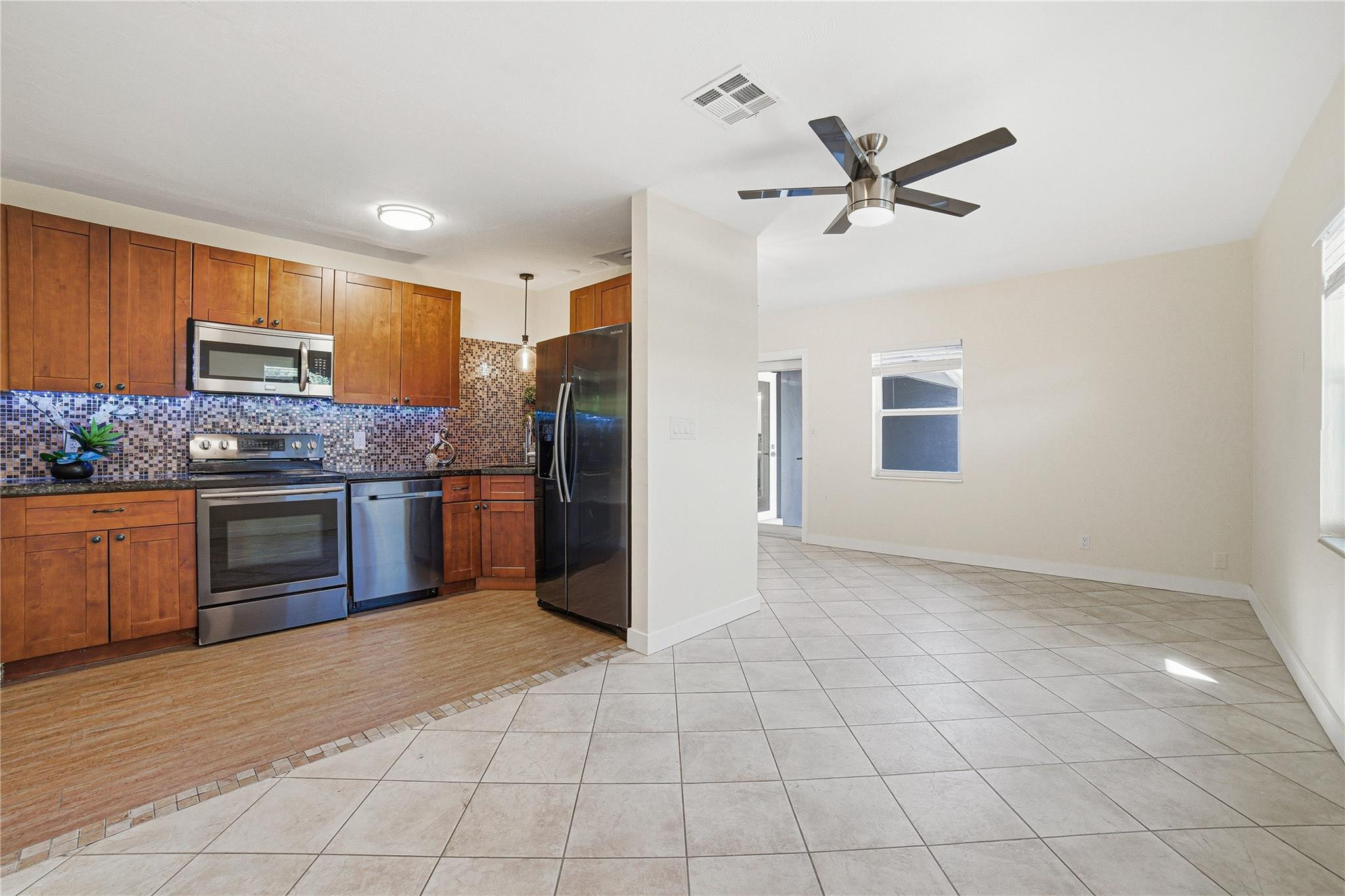 Lauder-Gate 26-48 B - Residential Income