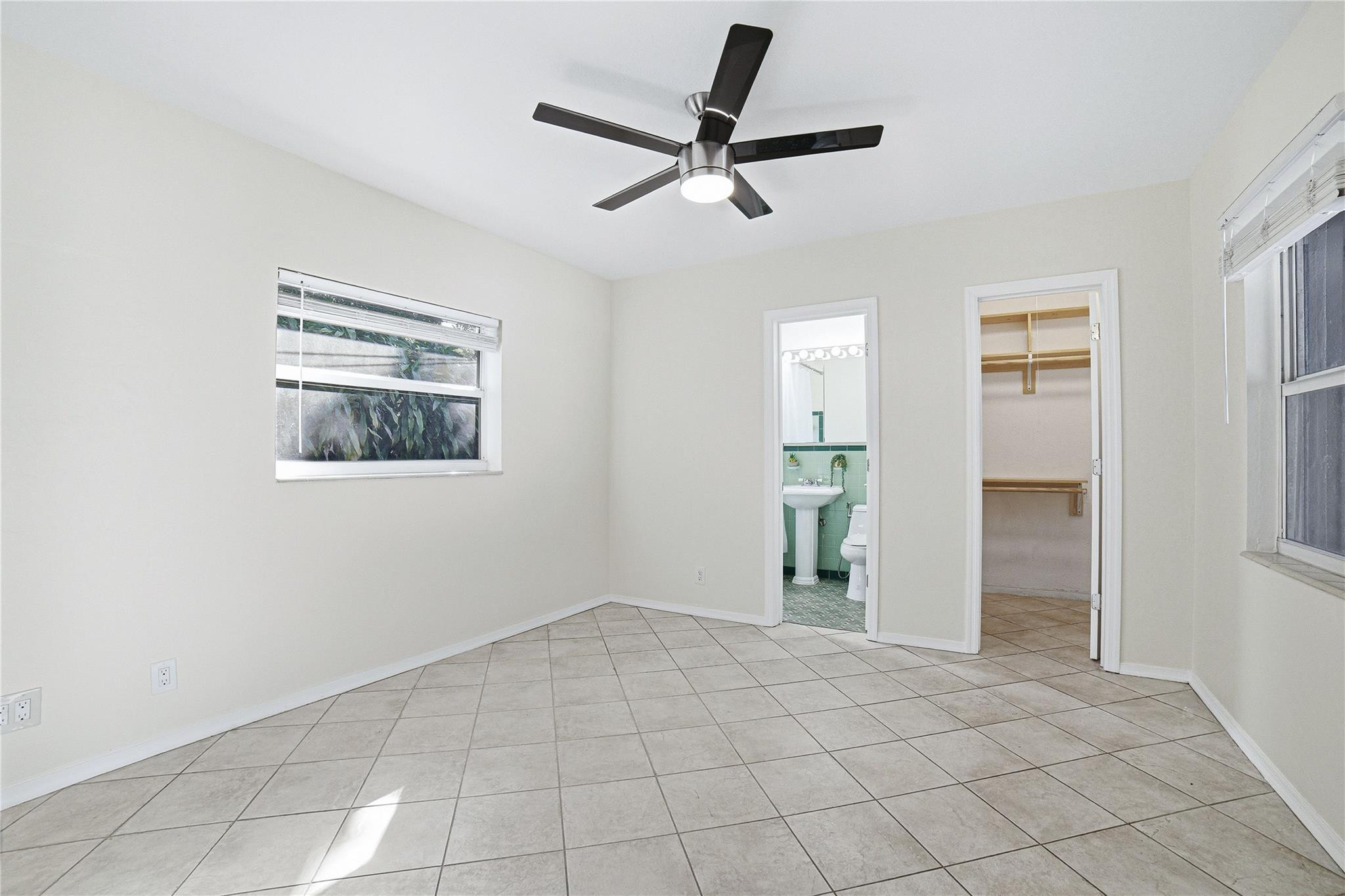 Lauder-Gate 26-48 B - Residential Income