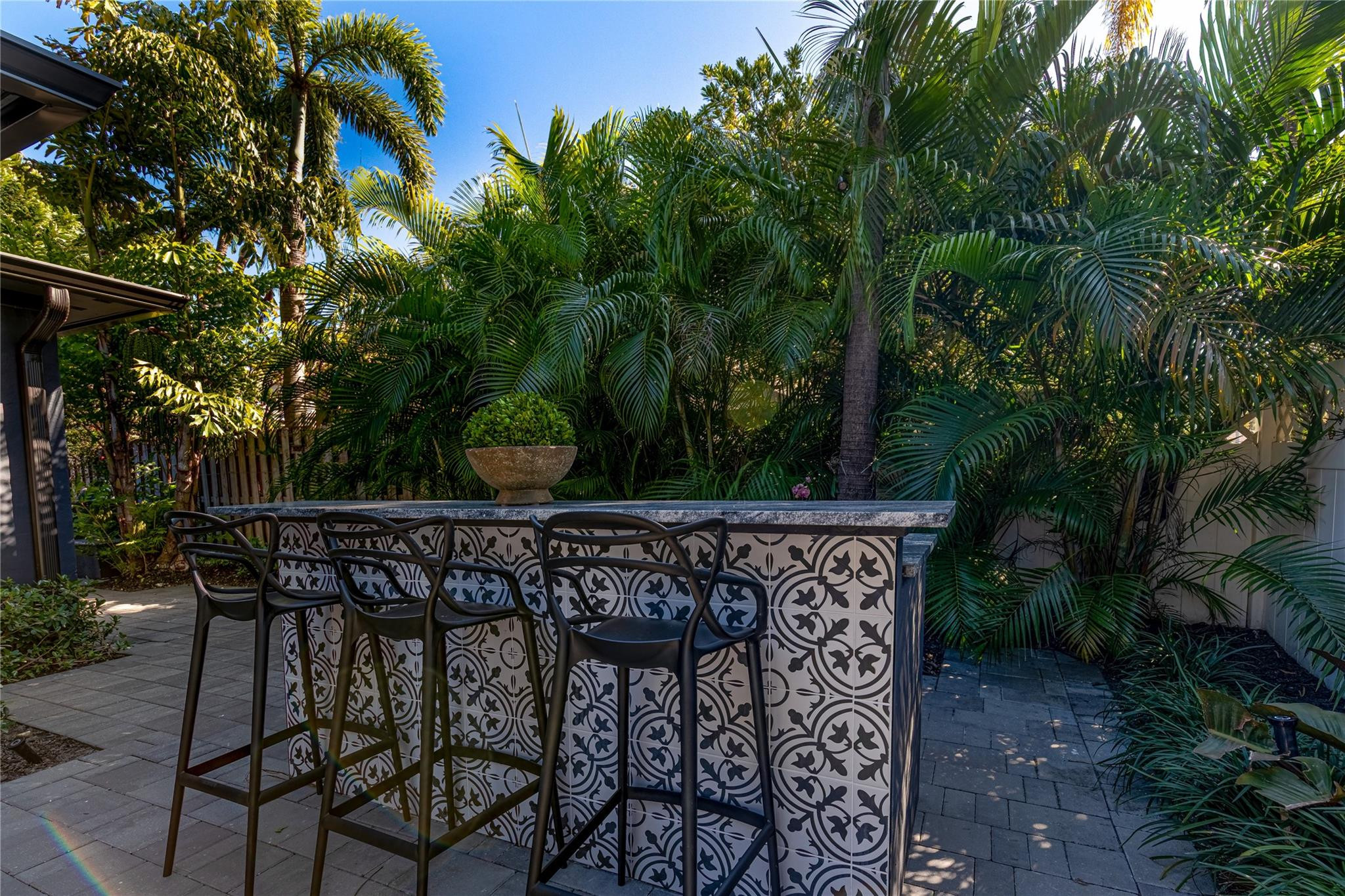 Lauder-Gate 26-48 B - Residential Income