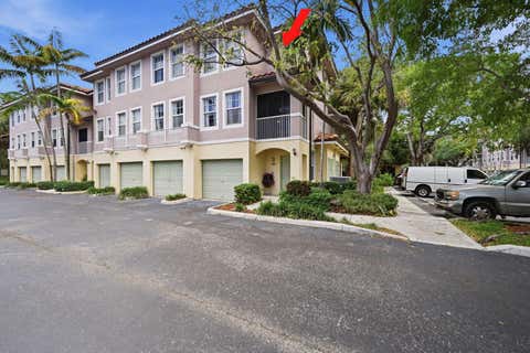 Photo of 6450 W Sample Road #6450, Coral Springs, FL 33067 (MLS # B26027975)