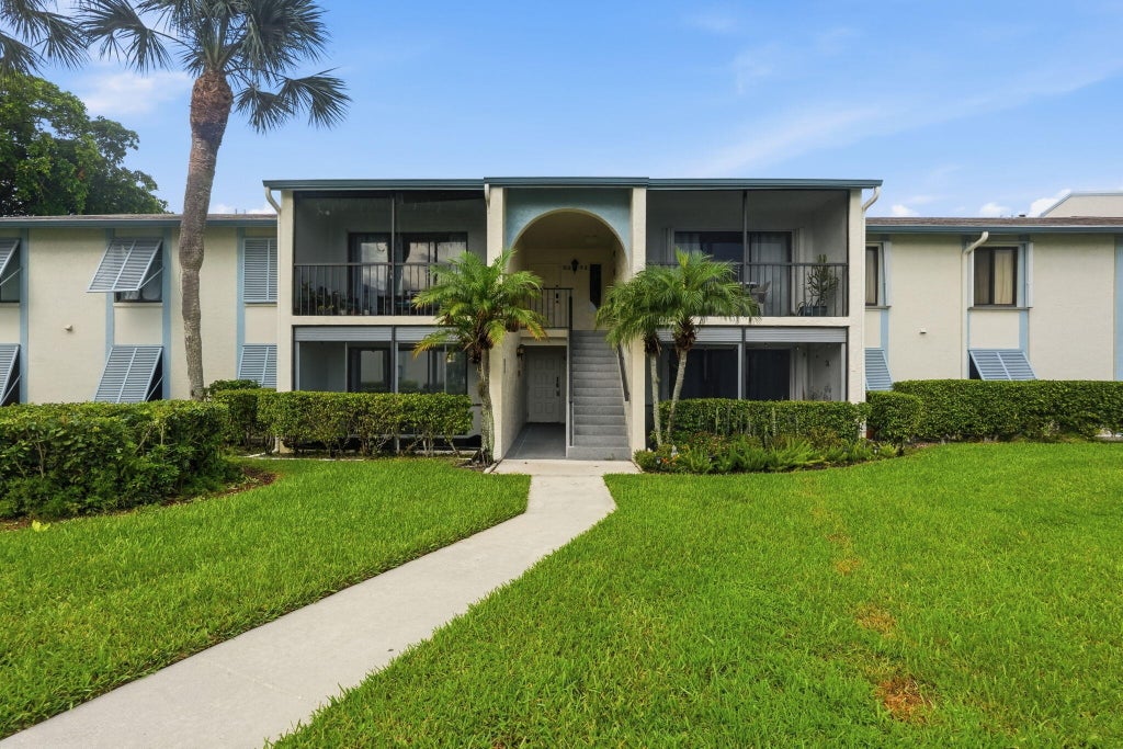 Photo of 1104 GREEN PINE Boulevard #G1, West Palm Beach, FL 33409 (MLS # B26074852)