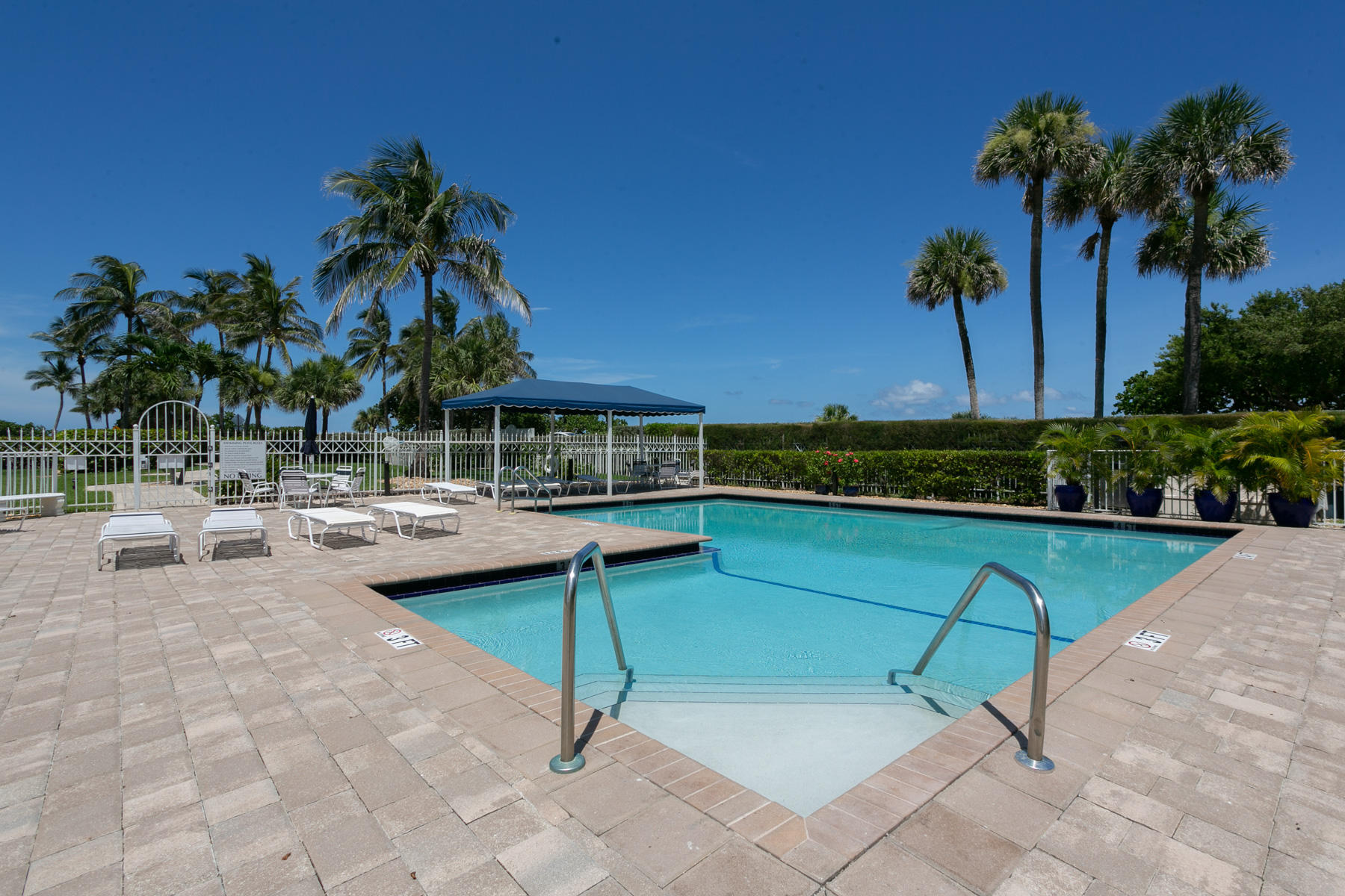 CORINTHIANS CONDO - Residential Lease