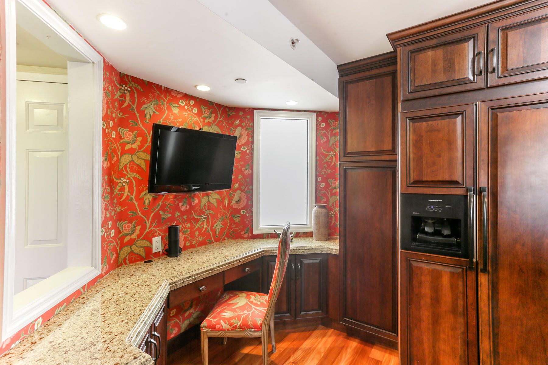 CORINTHIANS CONDO - Residential Lease