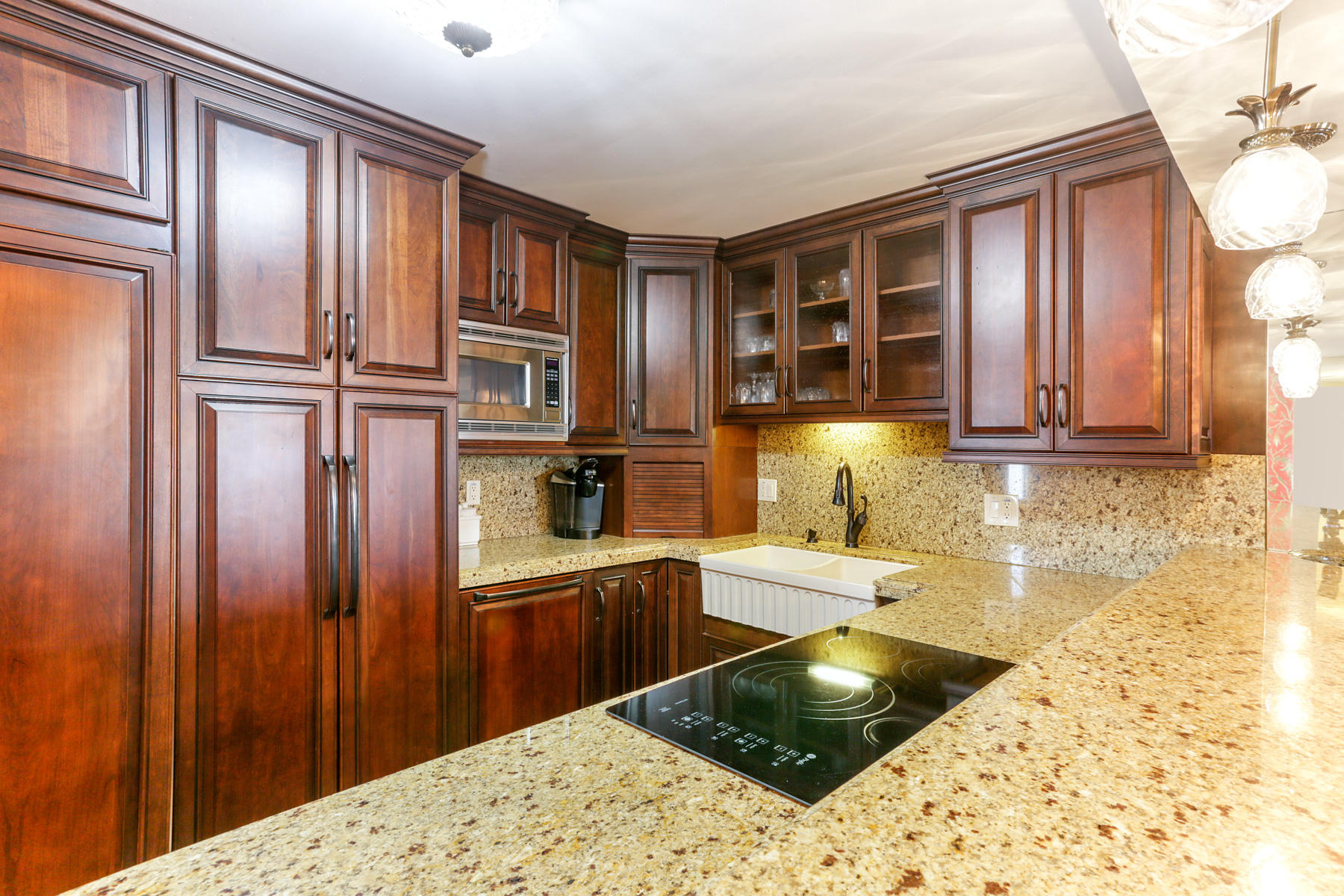 CORINTHIANS CONDO - Residential Lease