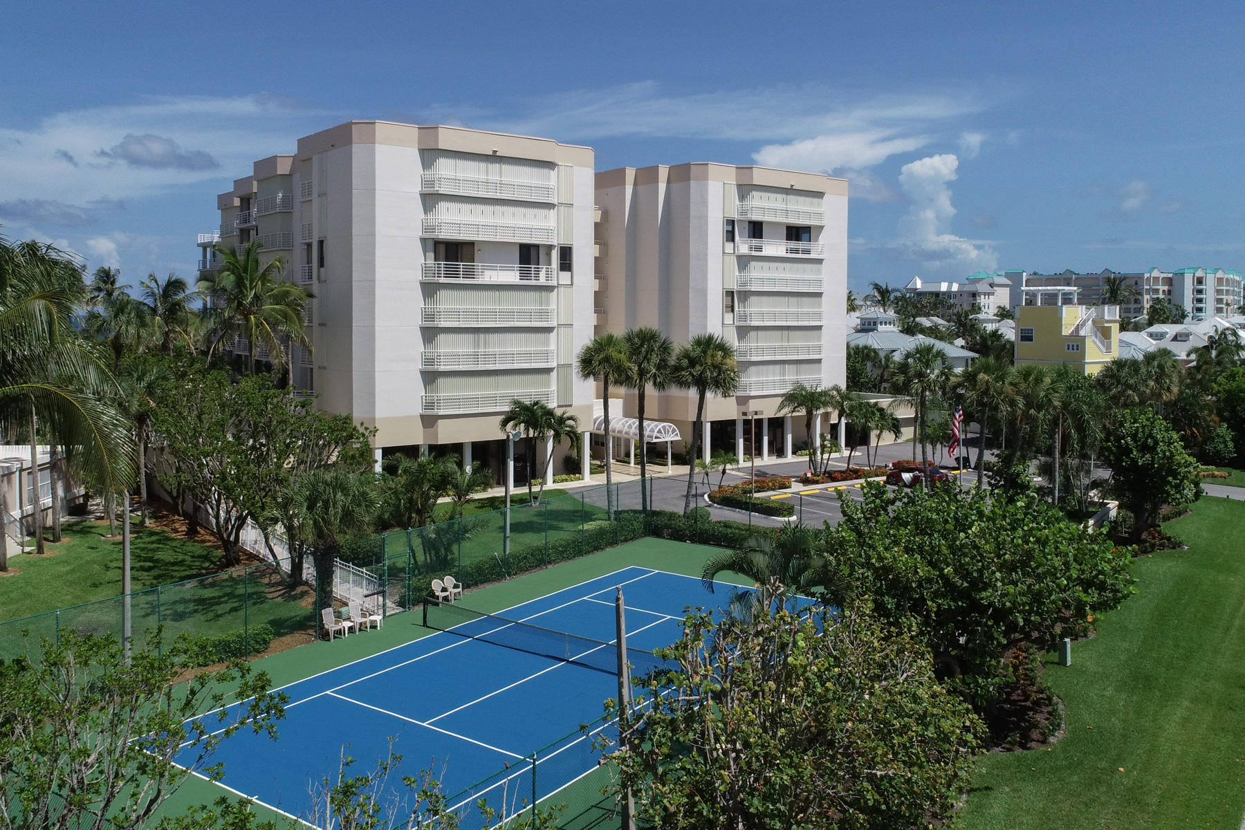 CORINTHIANS CONDO - Residential Lease