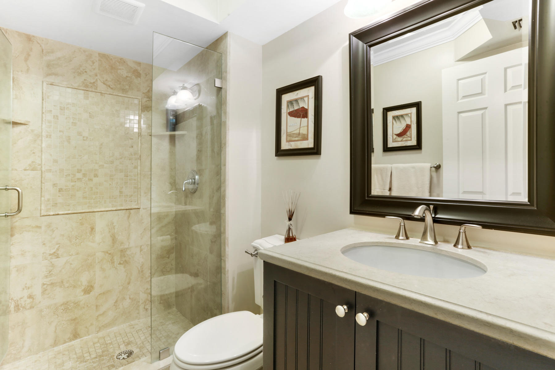 CORINTHIANS CONDO - Residential Lease