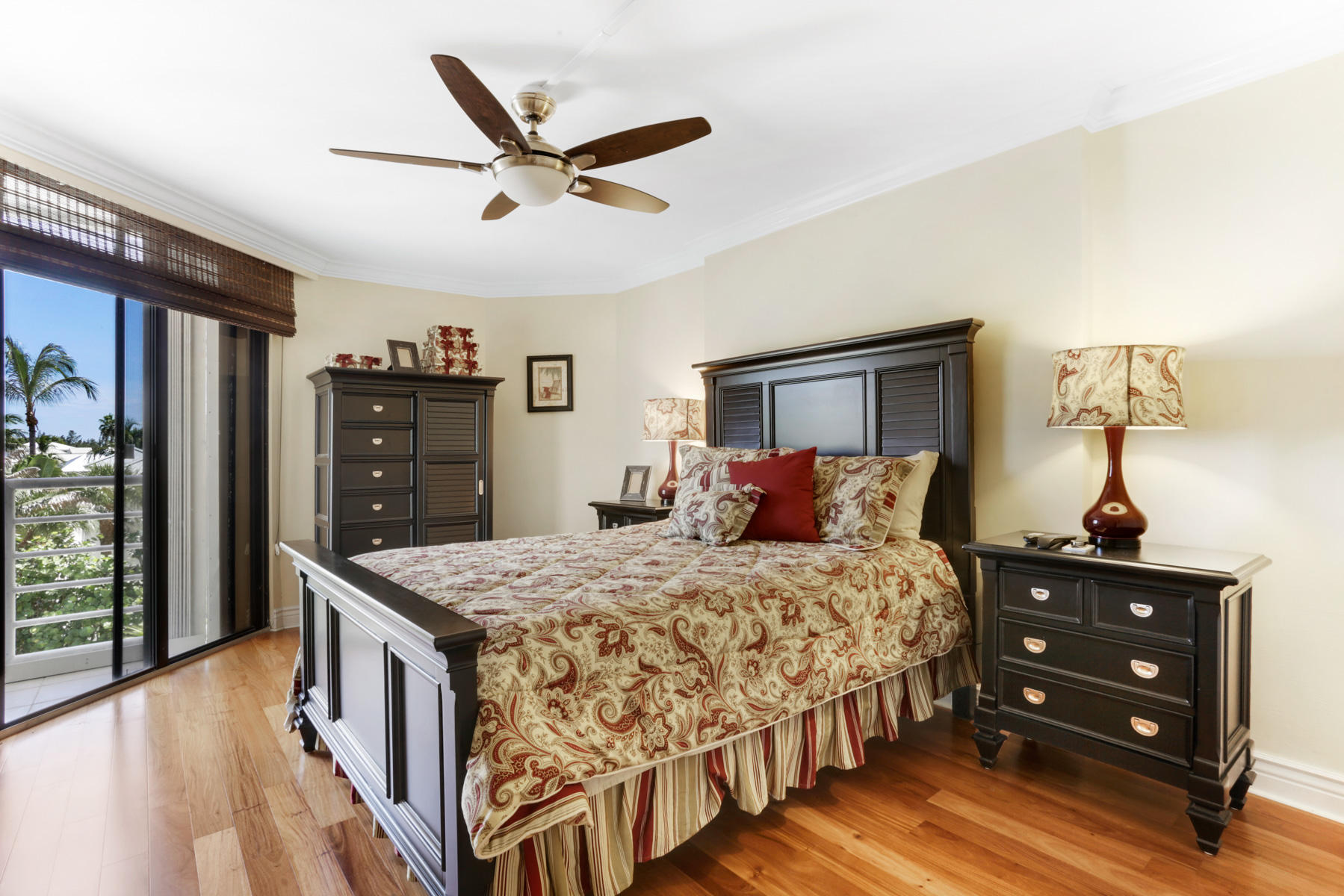 CORINTHIANS CONDO - Residential Lease