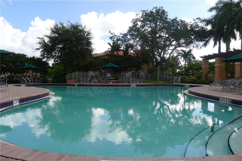 Villas at Harbor Isles - Residential