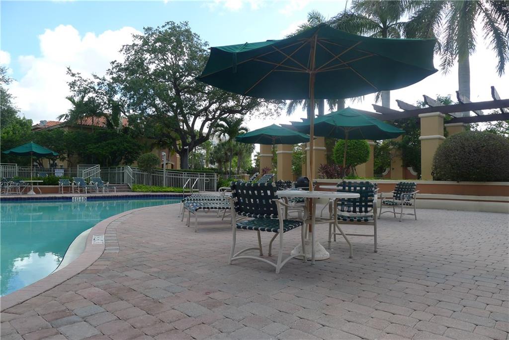 Villas at Harbor Isles - Residential