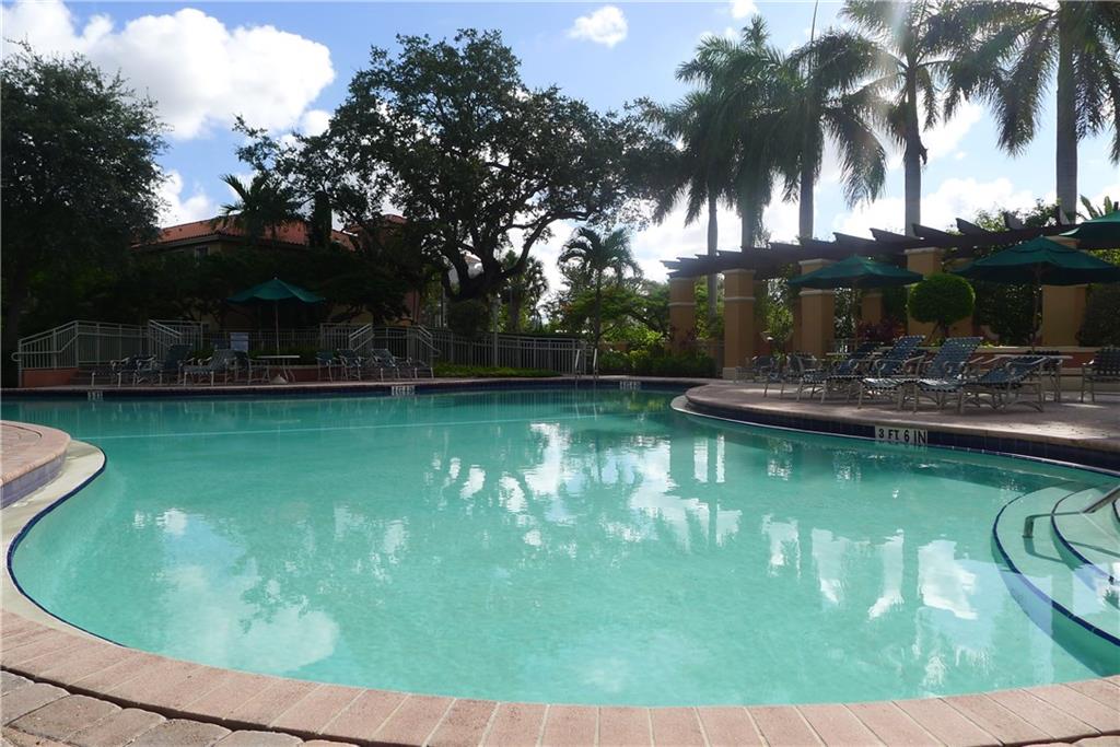 Villas at Harbor Isles - Residential