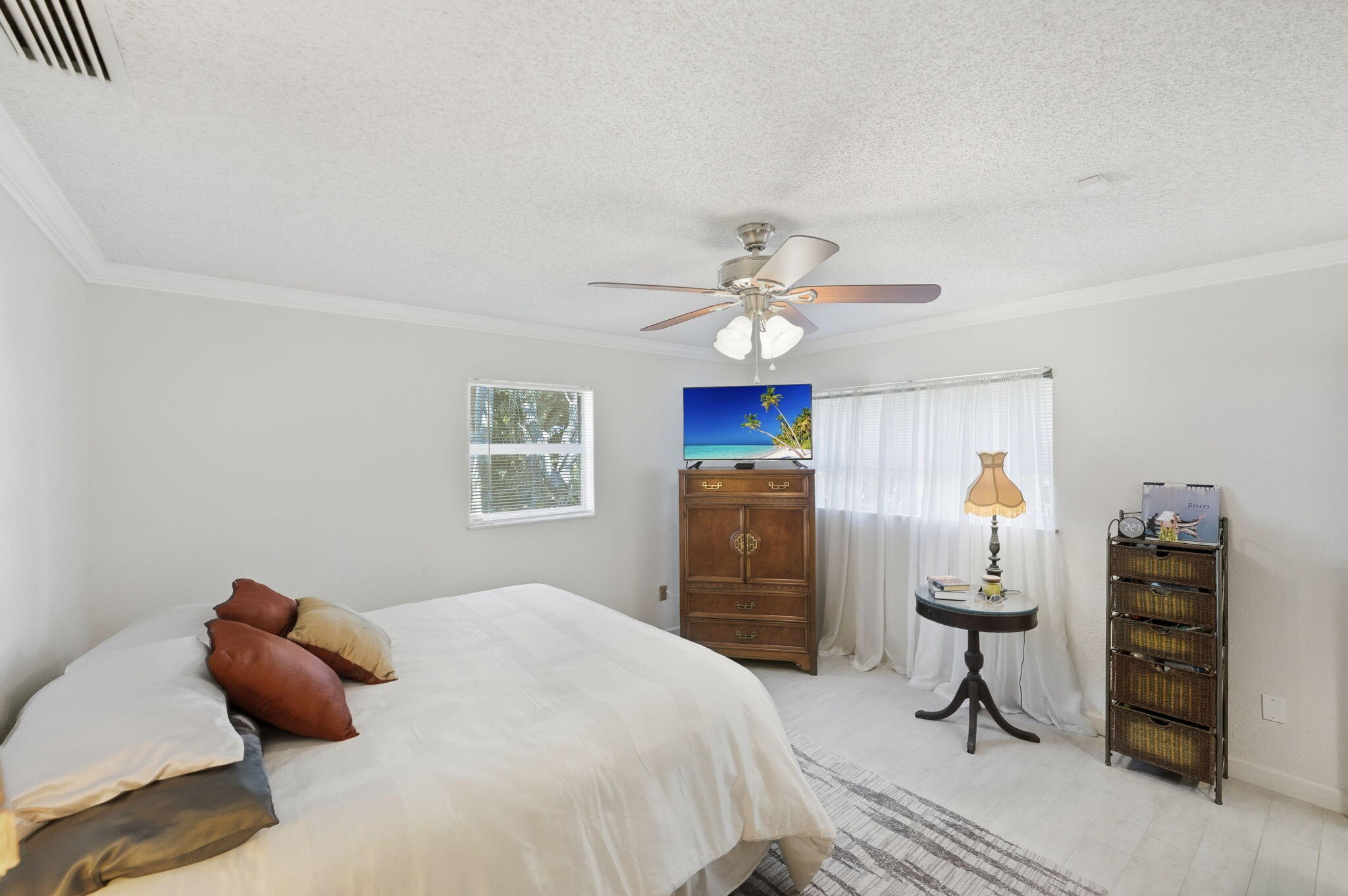 RIVER POINT - Residential
