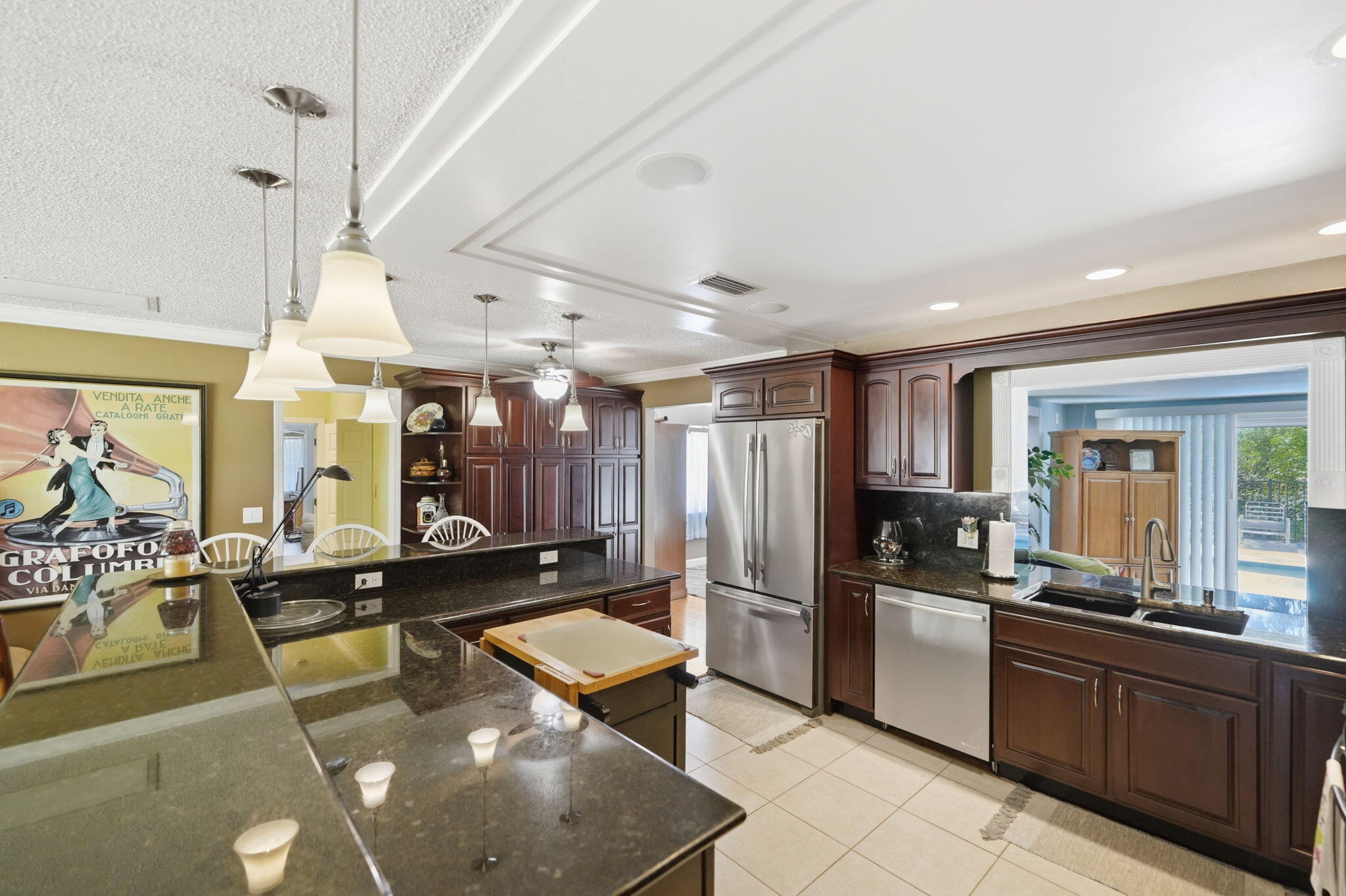 RIVER POINT - Residential