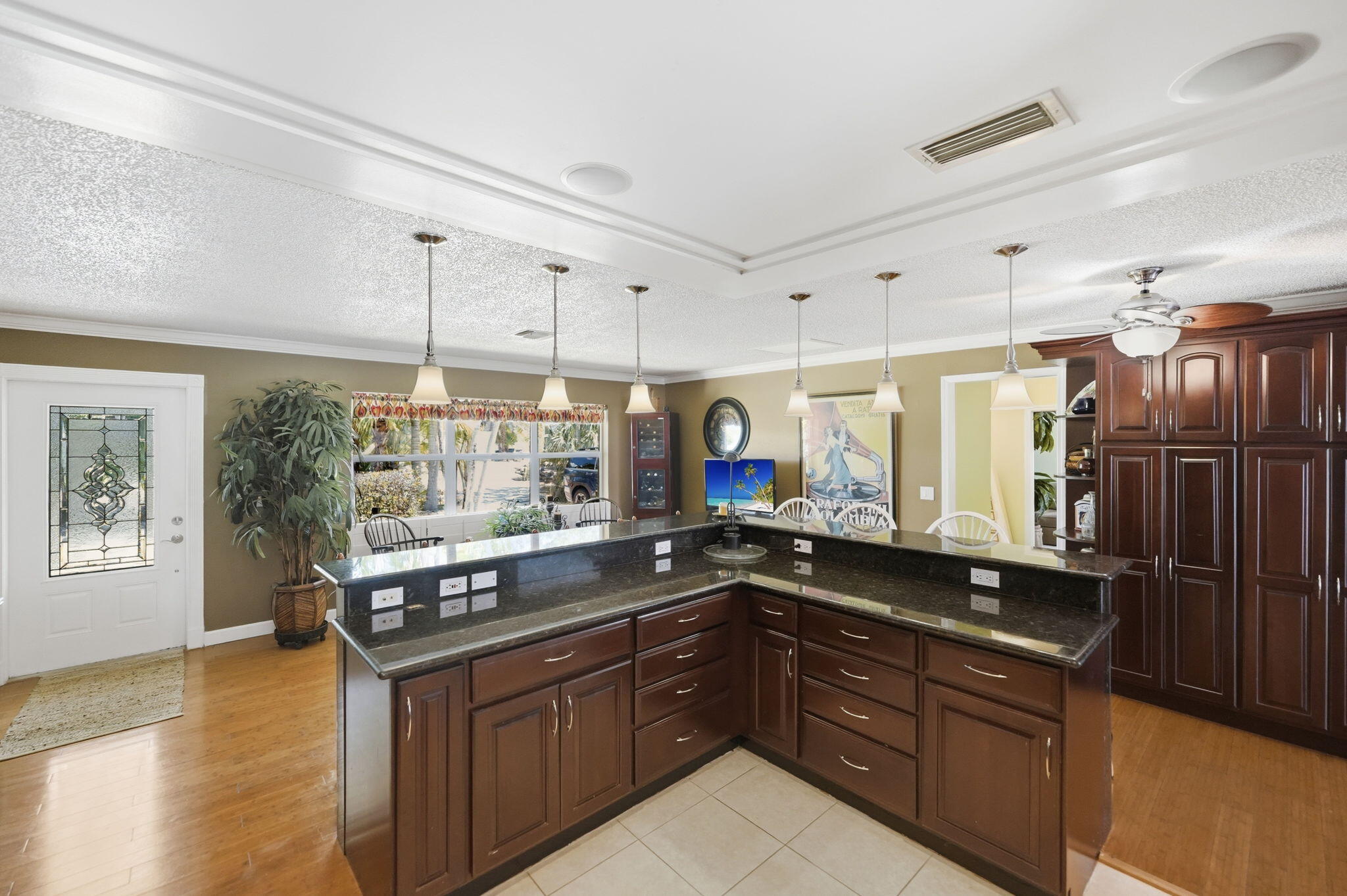 RIVER POINT - Residential