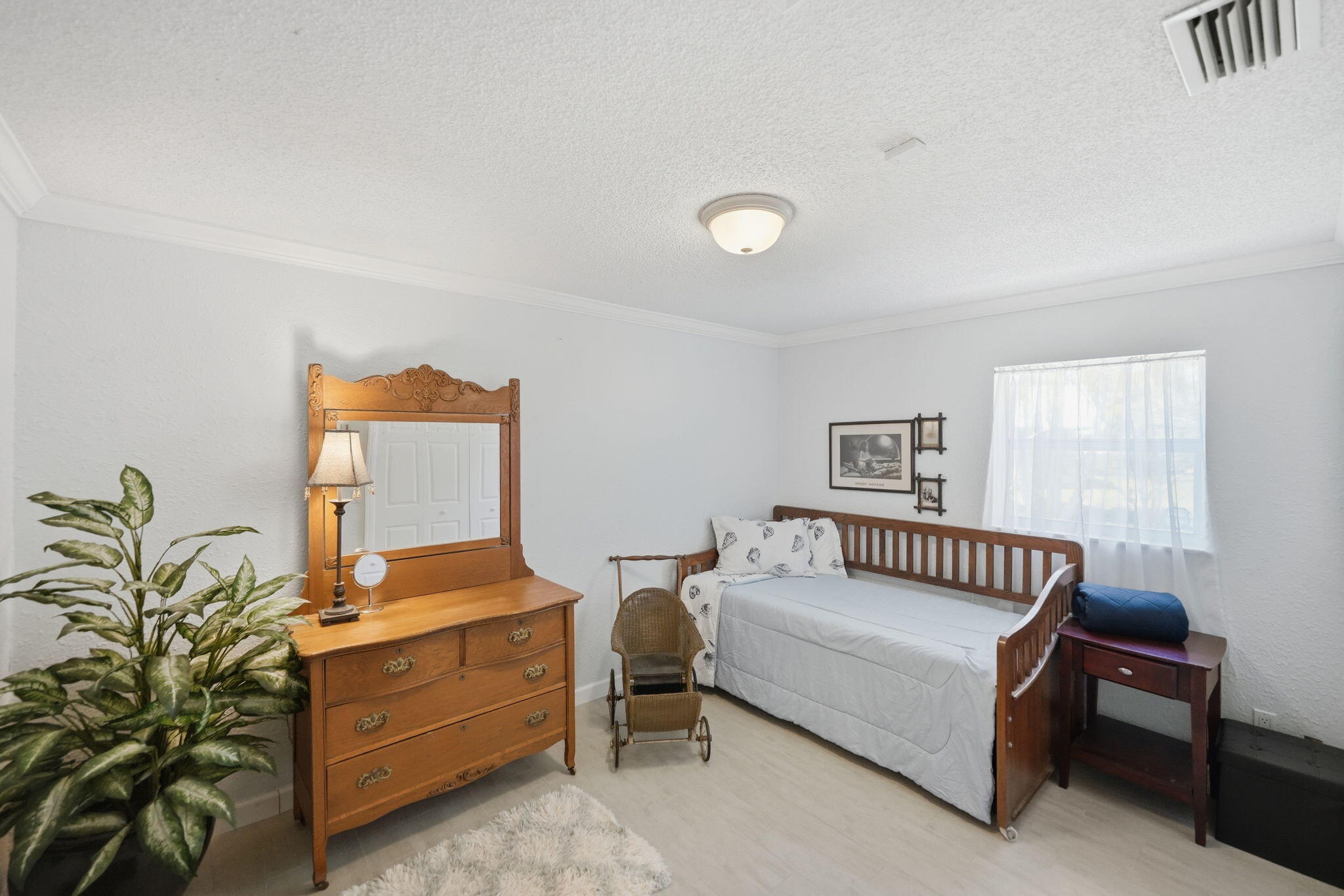 RIVER POINT - Residential