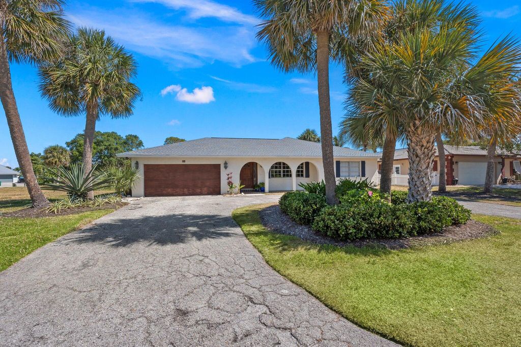 Photo of 12 Sovereign Way, Hutchinson Island, FL 34949 (MLS # R10983310)