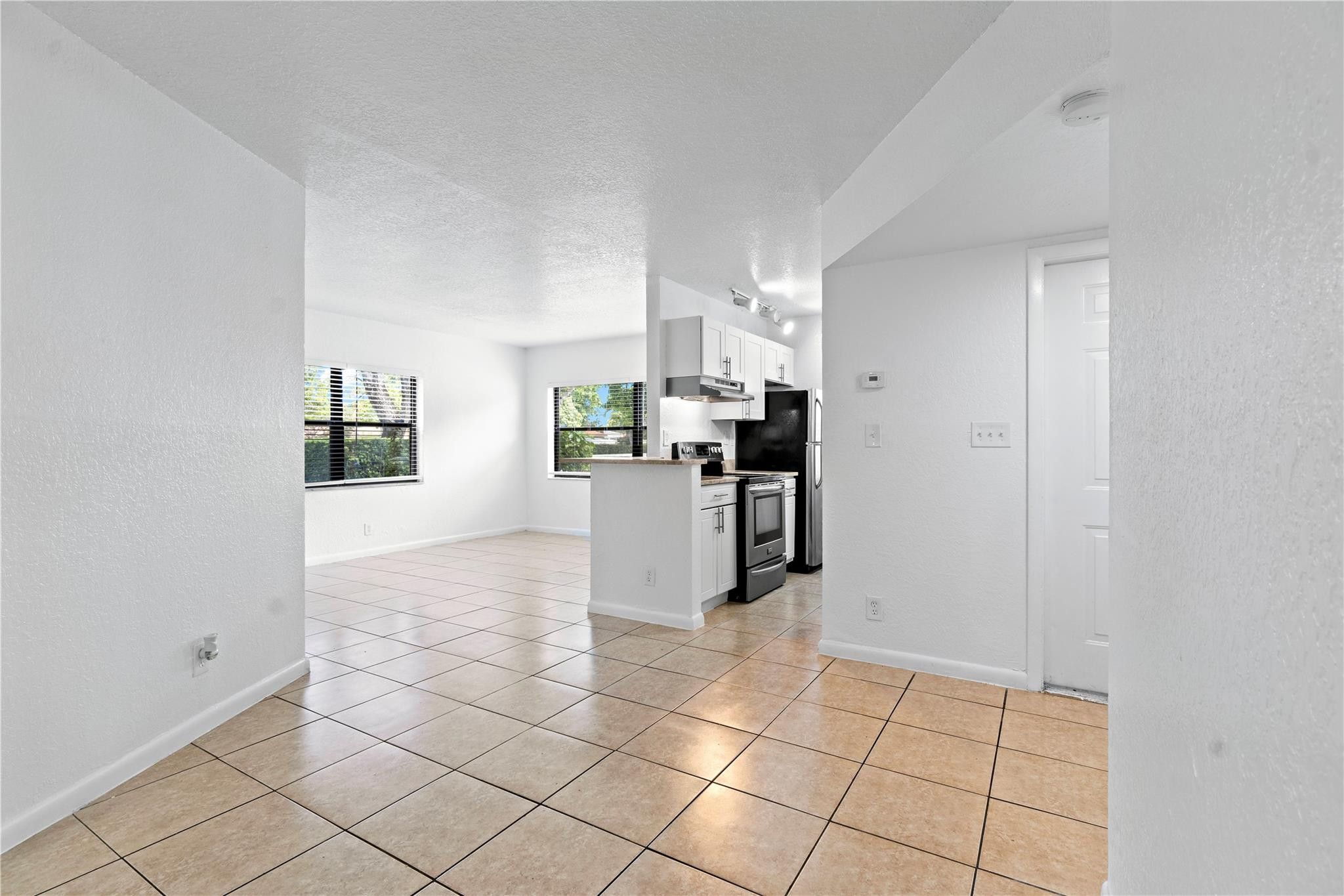 EAGLE MANOR CONDO - Residential Lease
