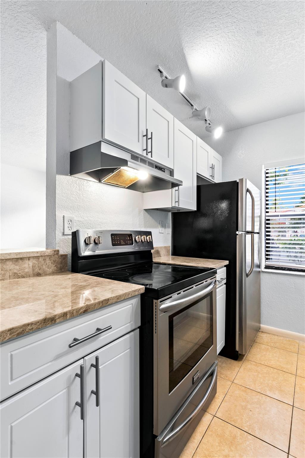 EAGLE MANOR CONDO - Residential Lease