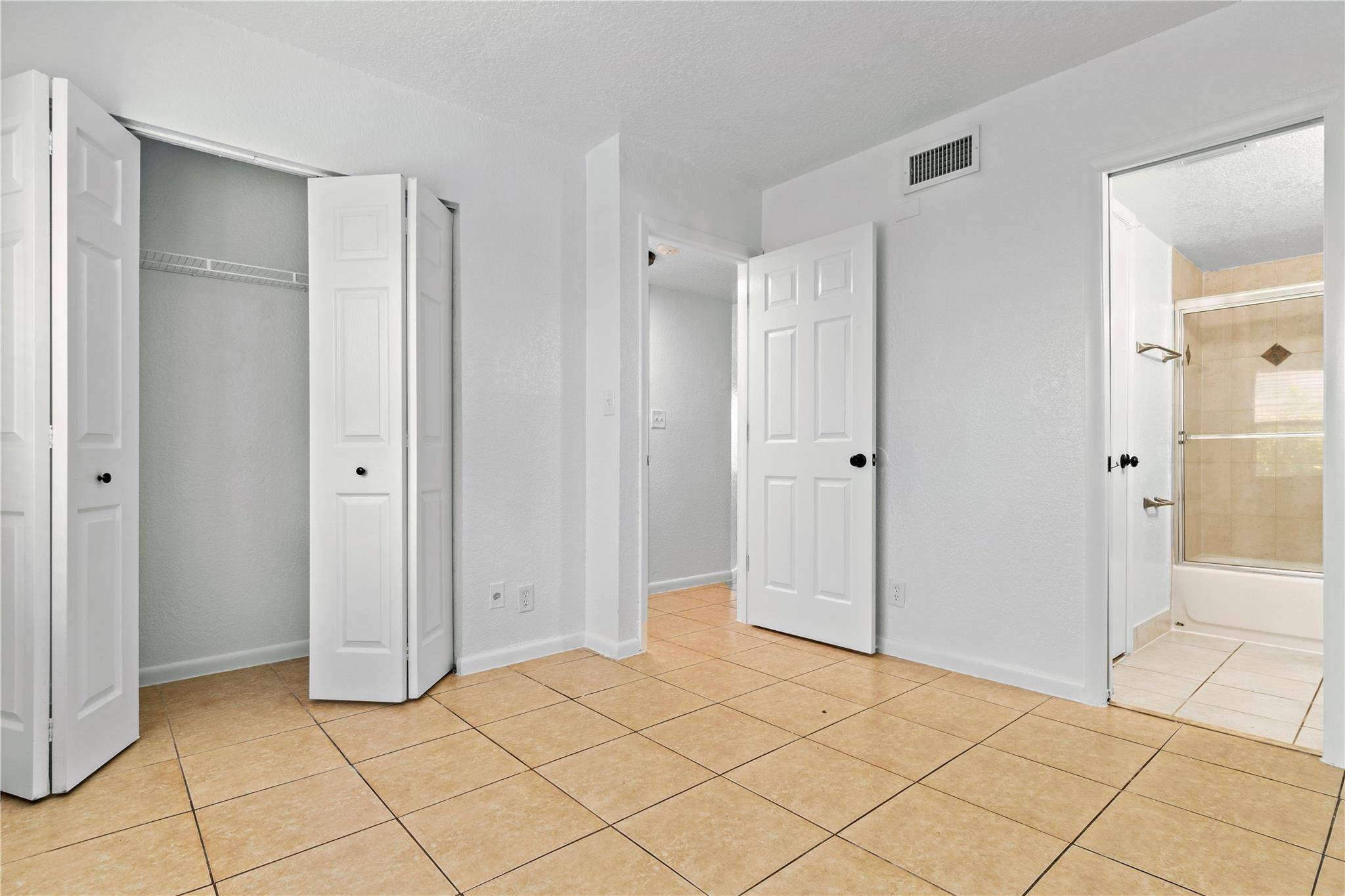 EAGLE MANOR CONDO - Residential Lease