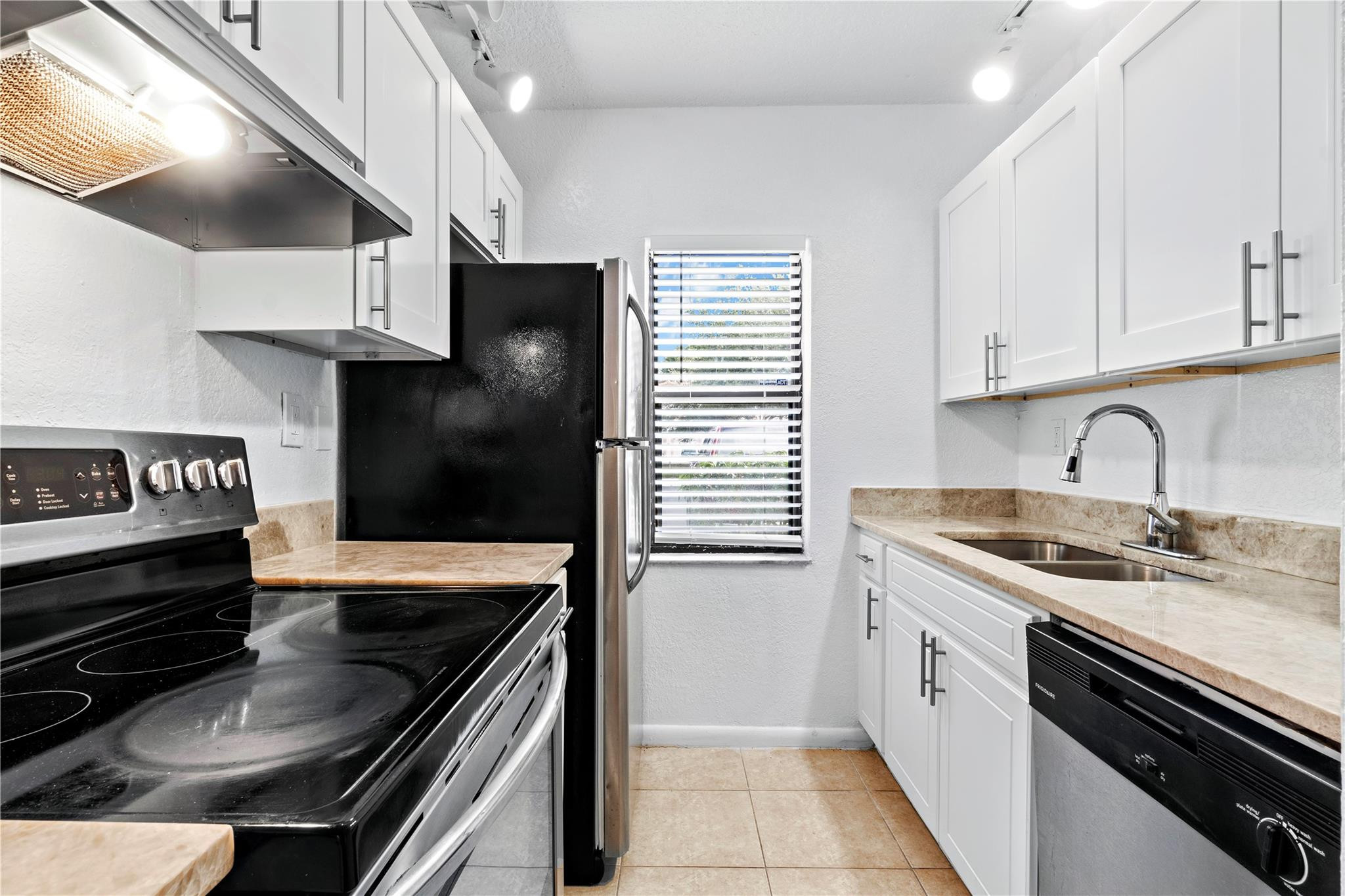 EAGLE MANOR CONDO - Residential Lease
