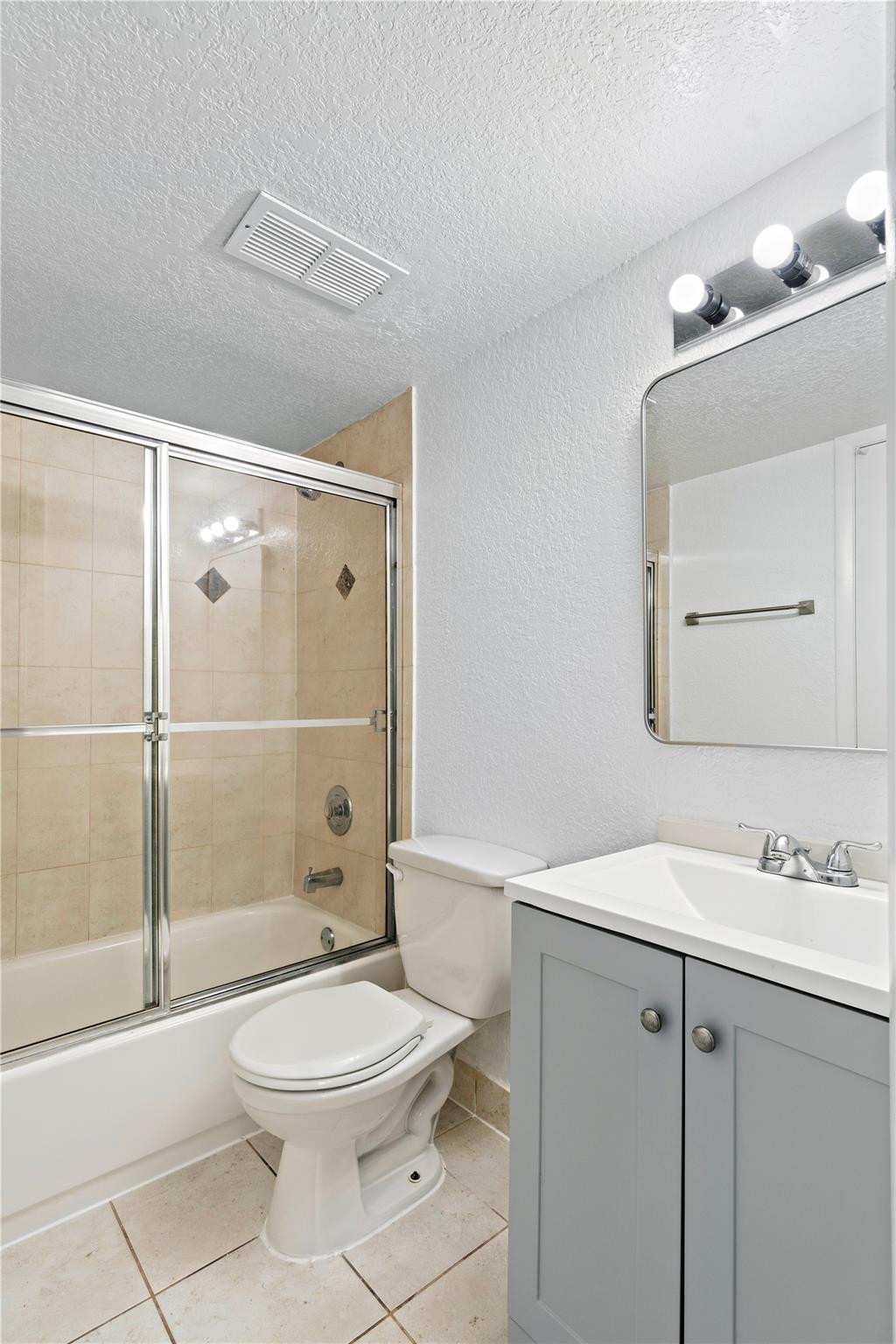 EAGLE MANOR CONDO - Residential Lease