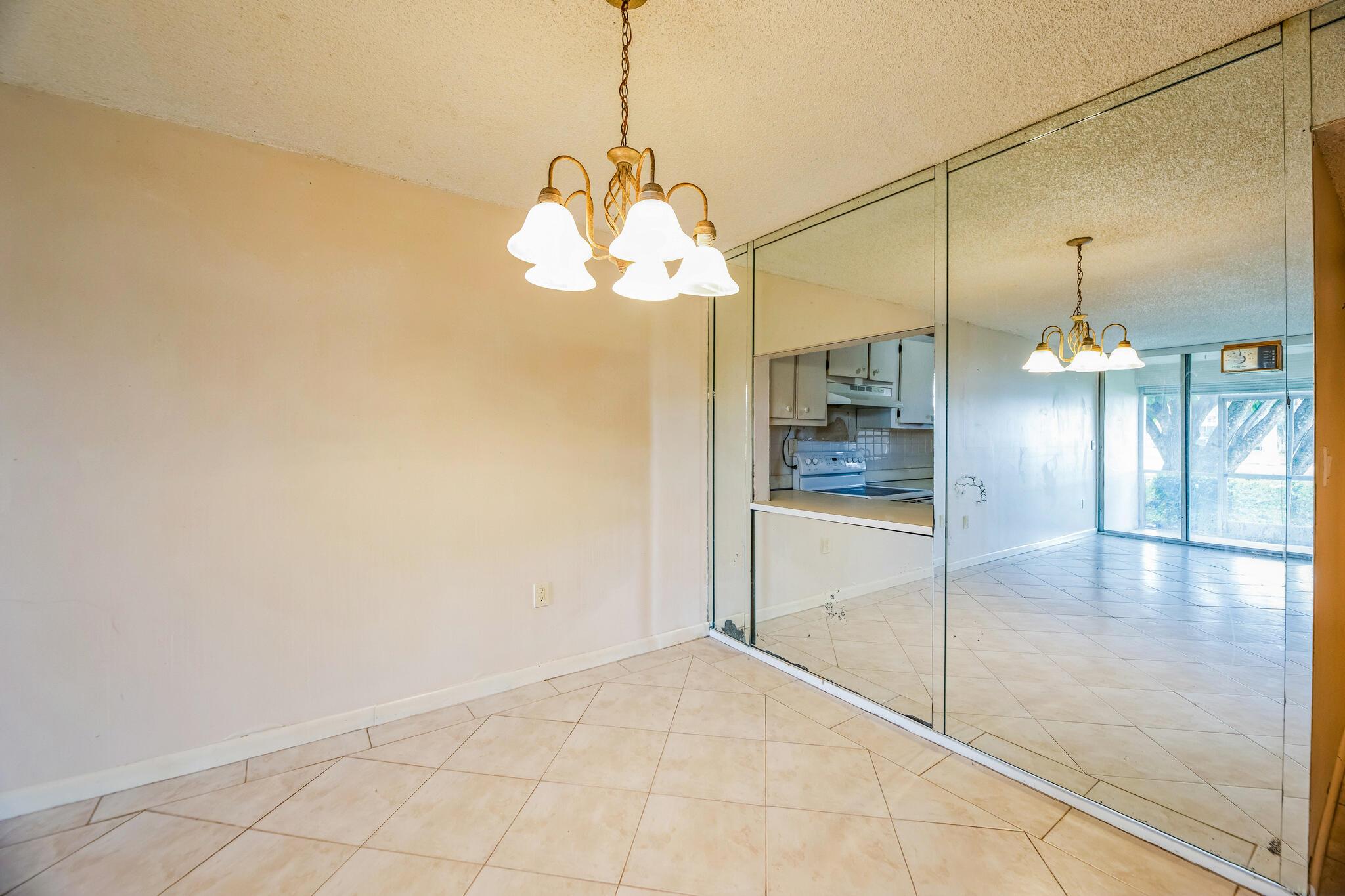 TANGERINE CONDOMINIUM FOU - Residential