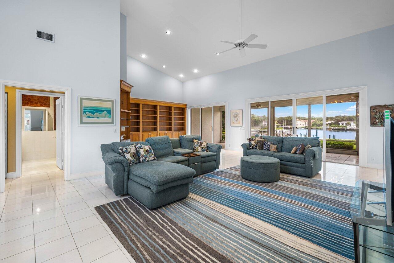 Admirals Cove - Residential