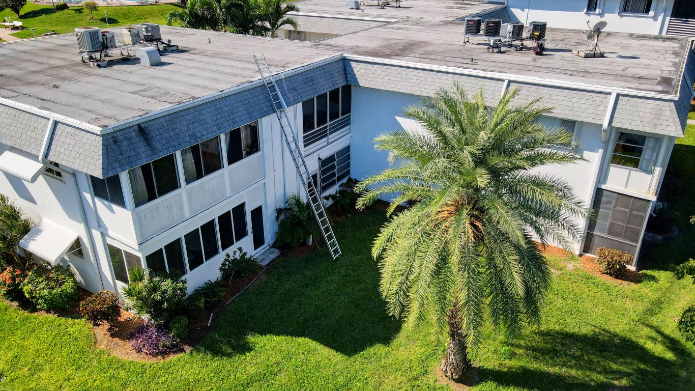 MURRY HILLS APT BLDG CONDO - Residential