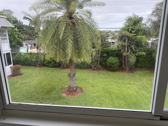 MURRY HILLS APT BLDG CONDO - Residential