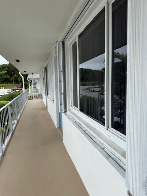 MURRY HILLS APT BLDG COND - Residential