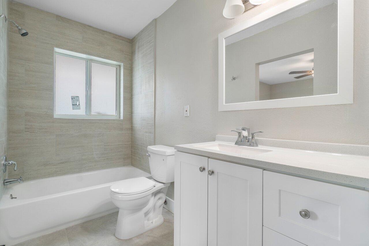 GATEWAY VILLAS - Residential Lease