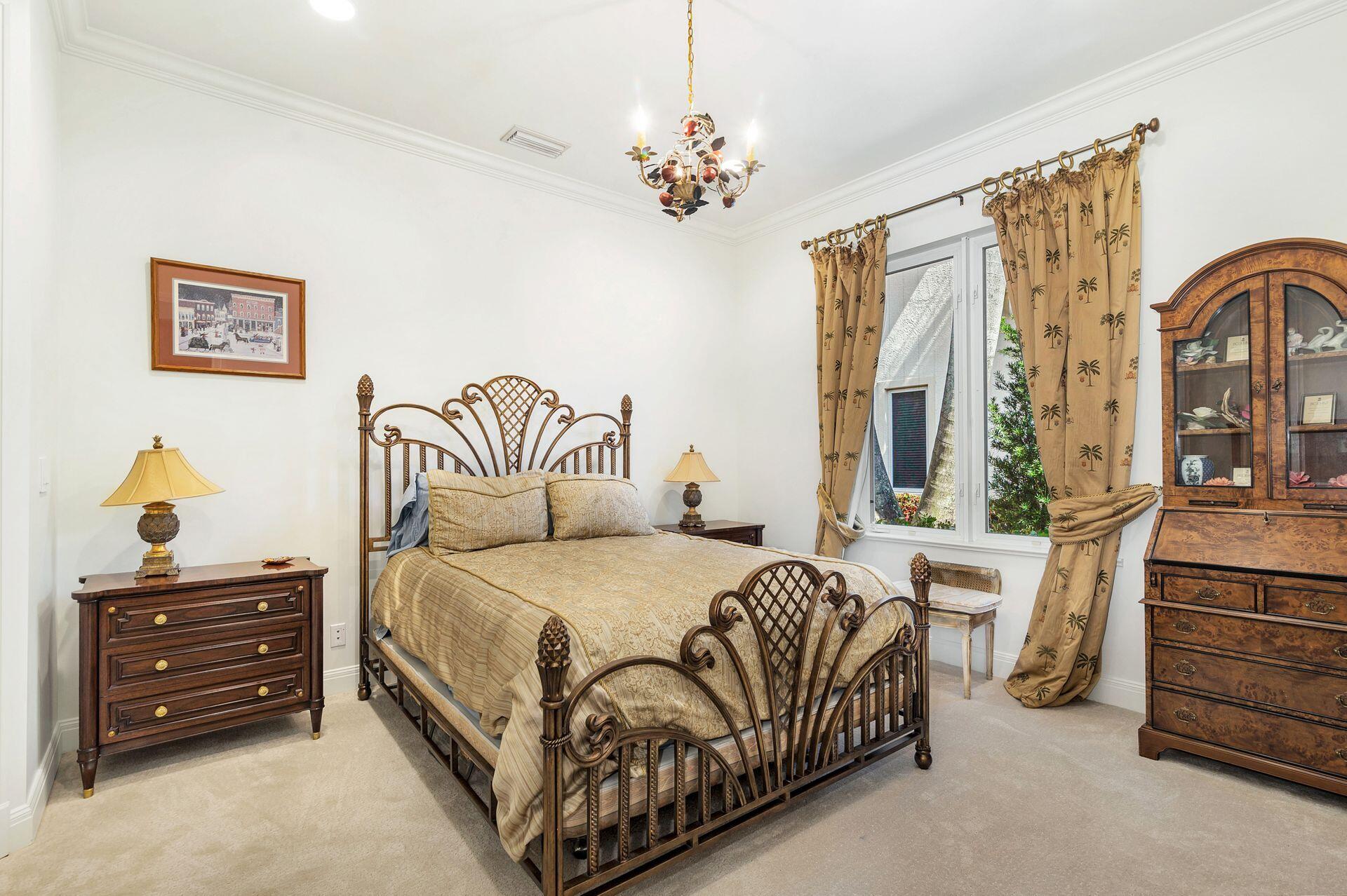 HARBOUR ISLES - Residential