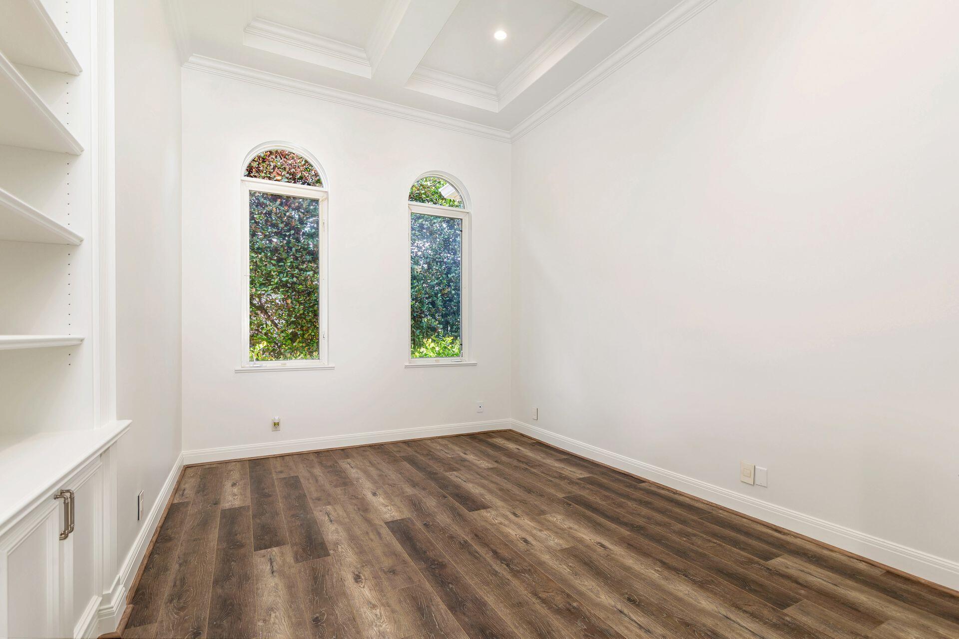 HARBOUR ISLES - Residential