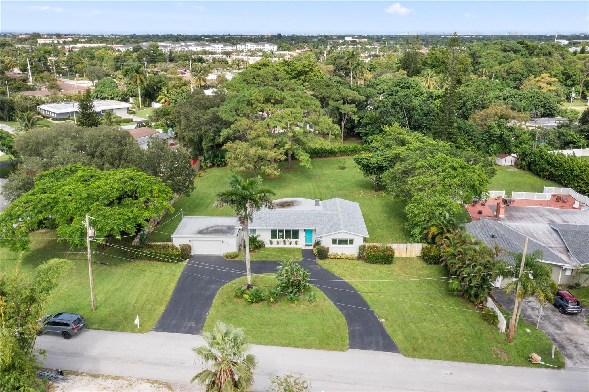 Country Club Estates - Residential