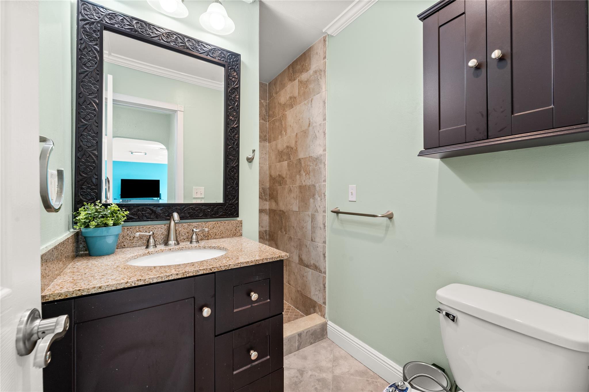 Country Club Estates - Residential