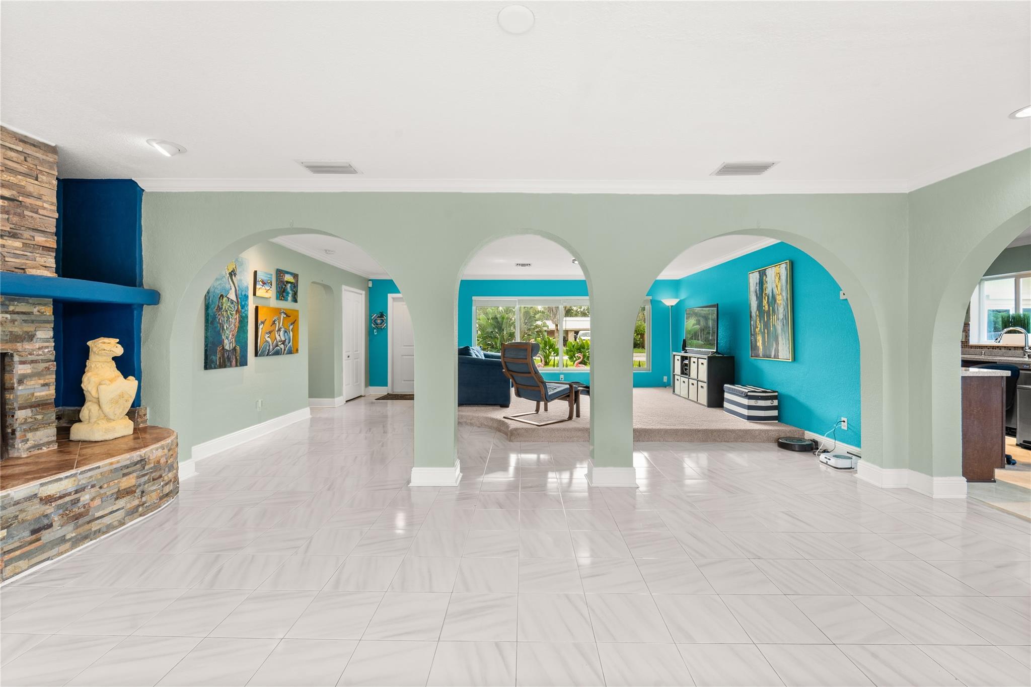 Country Club Estates - Residential